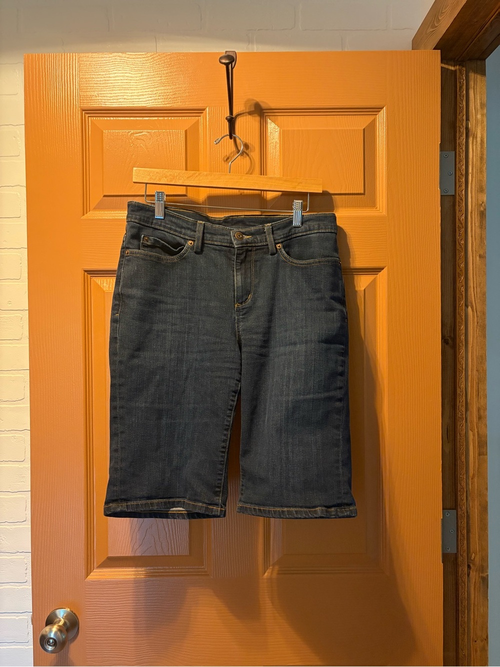 Duluth Trading Co Dark Blue Denim Women's Bermuda Shorts
